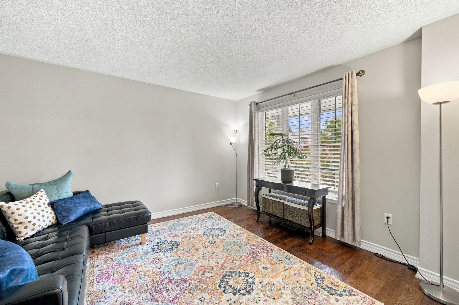 Photo 11 of 111 Kingsridge Road, Barrie, Bayshore — HOMEH