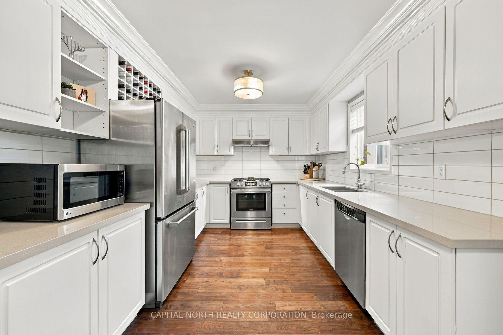 Photo 15 of 111 Kingsridge Road, Barrie, Bayshore — HOMEH