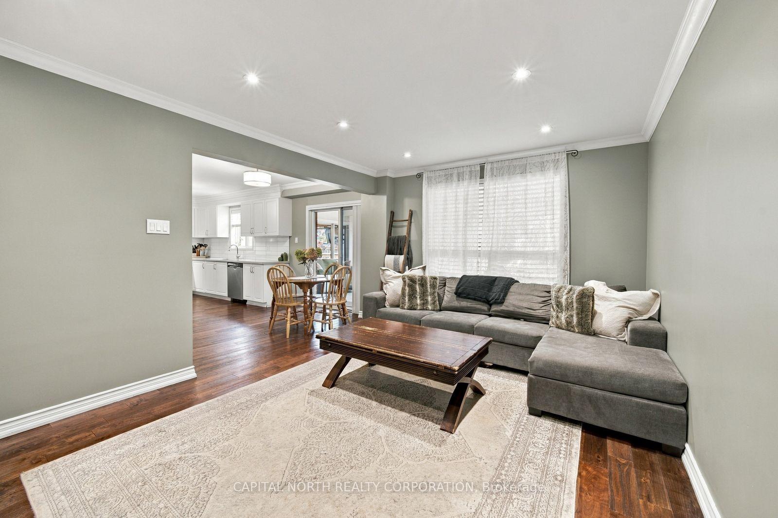 Photo 20 of 111 Kingsridge Road, Barrie, Bayshore — HOMEH