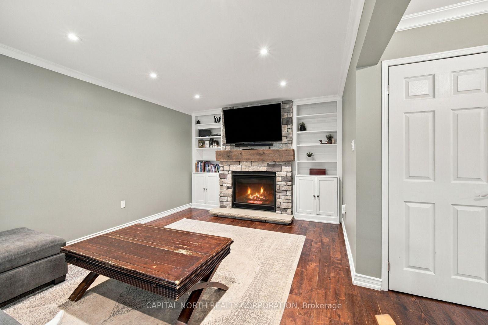 Photo 21 of 111 Kingsridge Road, Barrie, Bayshore — HOMEH