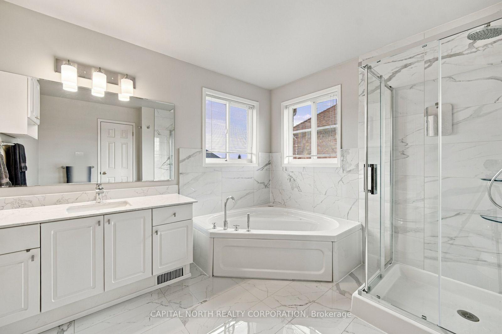 Photo 33 of 111 Kingsridge Road, Barrie, Bayshore — HOMEH