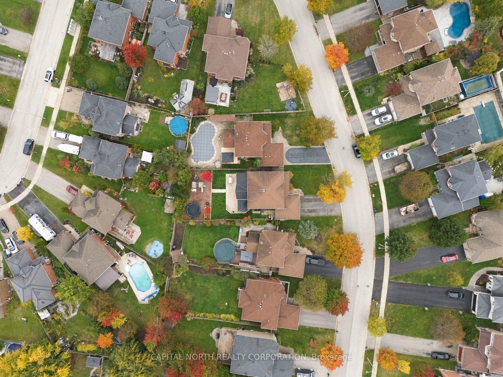 Photo 50 of 111 Kingsridge Road, Barrie, Bayshore — HOMEH