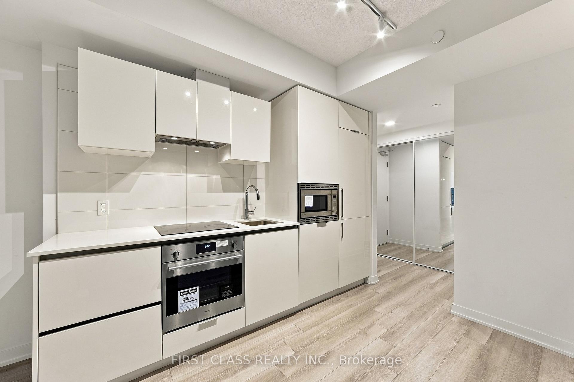 Photo 3 of Unit 401, 238 Simcoe Street, Toronto, Kensington-Chinatown — HOMEH