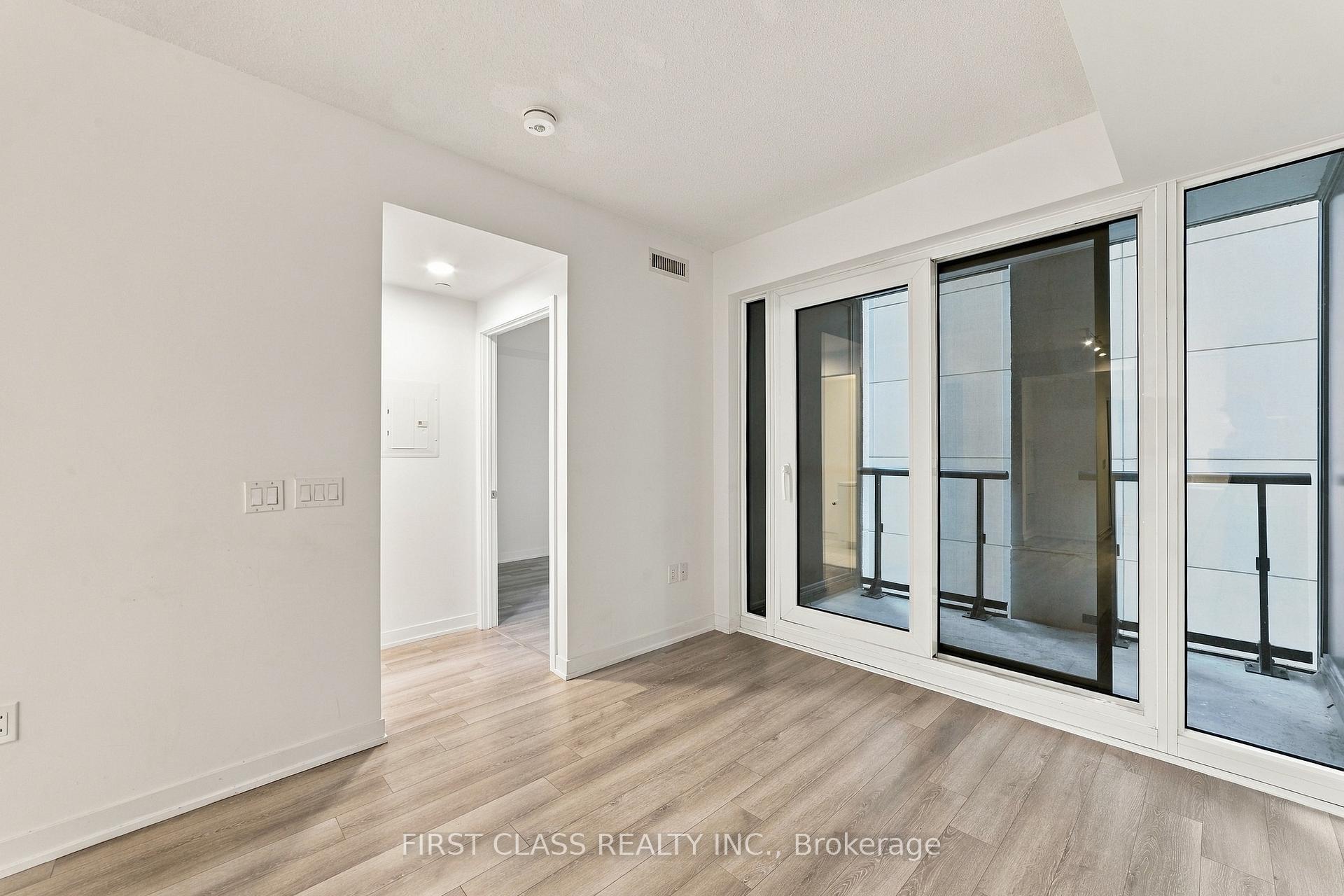 Photo 10 of Unit 401, 238 Simcoe Street, Toronto, Kensington-Chinatown — HOMEH