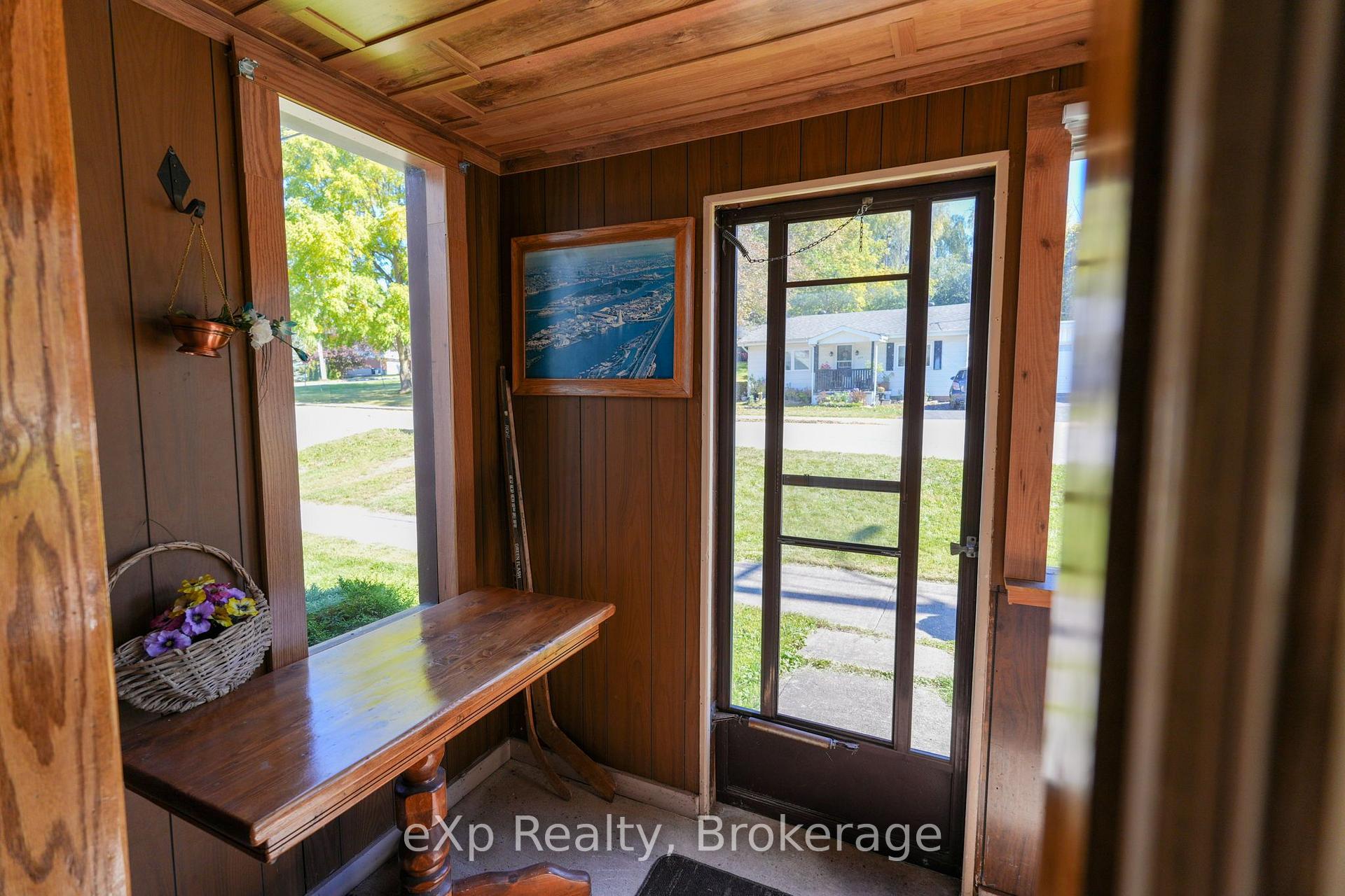 Photo 5 of 778 8th Avenue E, Owen Sound — HOMEH