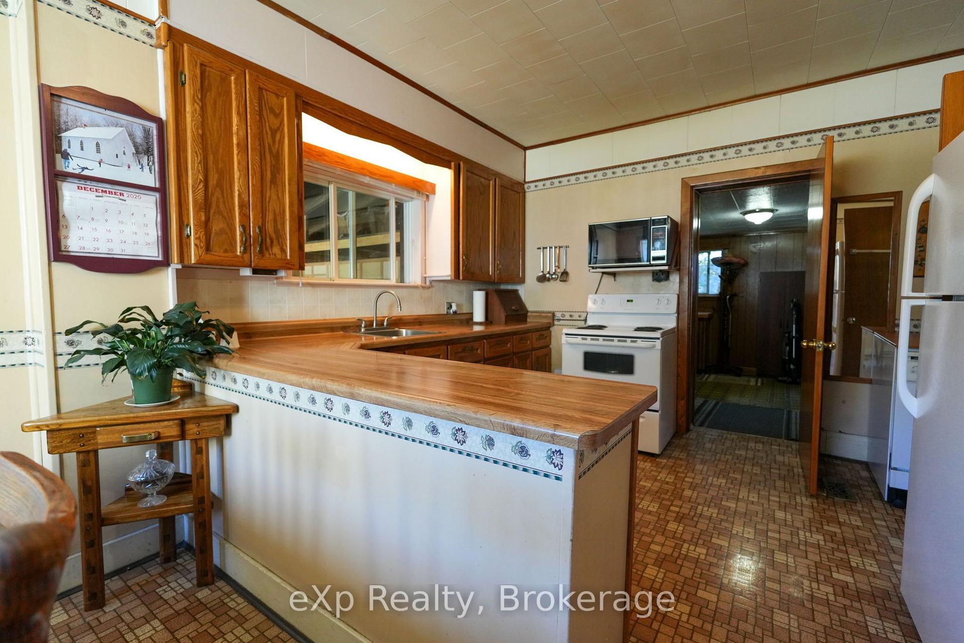 Photo 9 of 778 8th Avenue E, Owen Sound — HOMEH