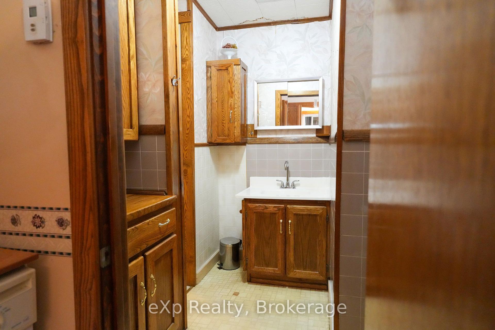 Photo 12 of 778 8th Avenue E, Owen Sound — HOMEH
