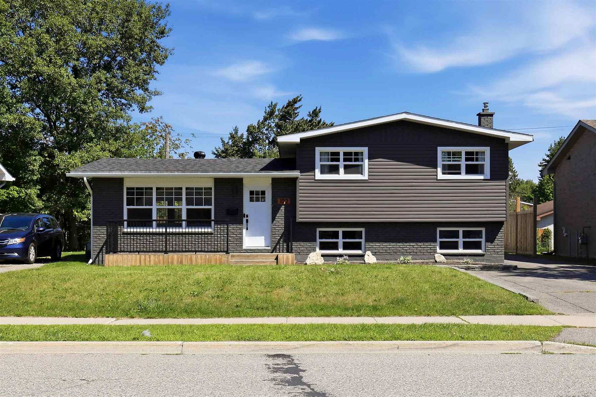 Photo of 122 Boundary Road