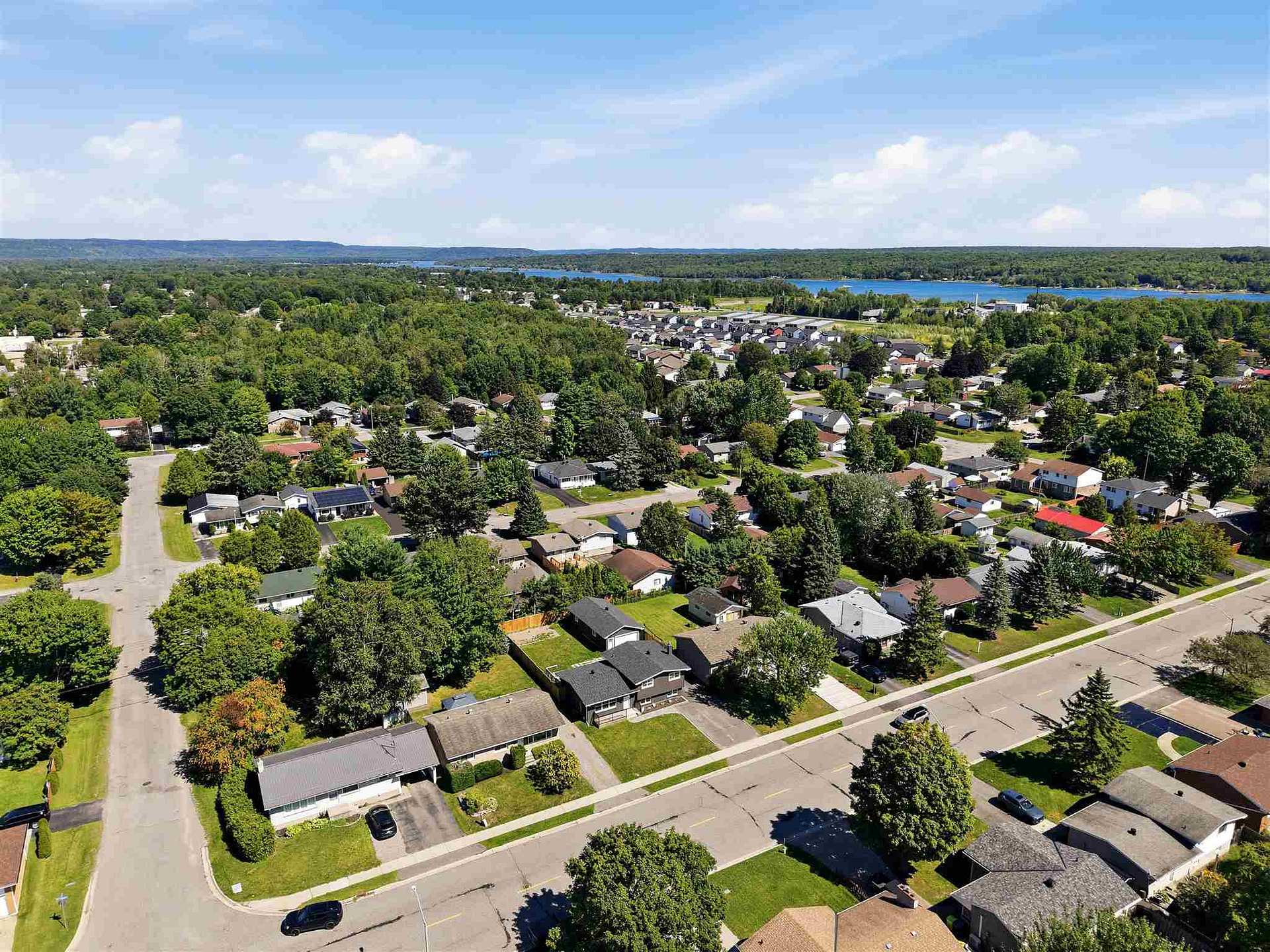 Photo 4 of 122 Boundary Road, Sault Ste Marie, Ward 1 — HOMEH