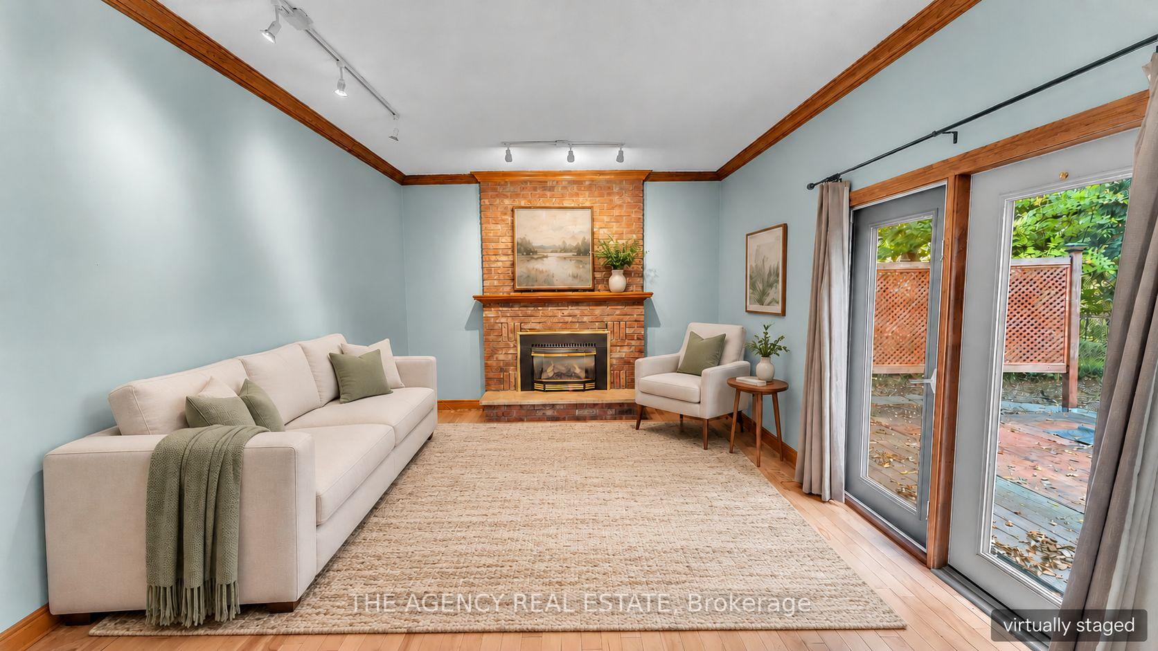 Photo 15 of 32 Glenview Crescent, London, North H — HOMEH