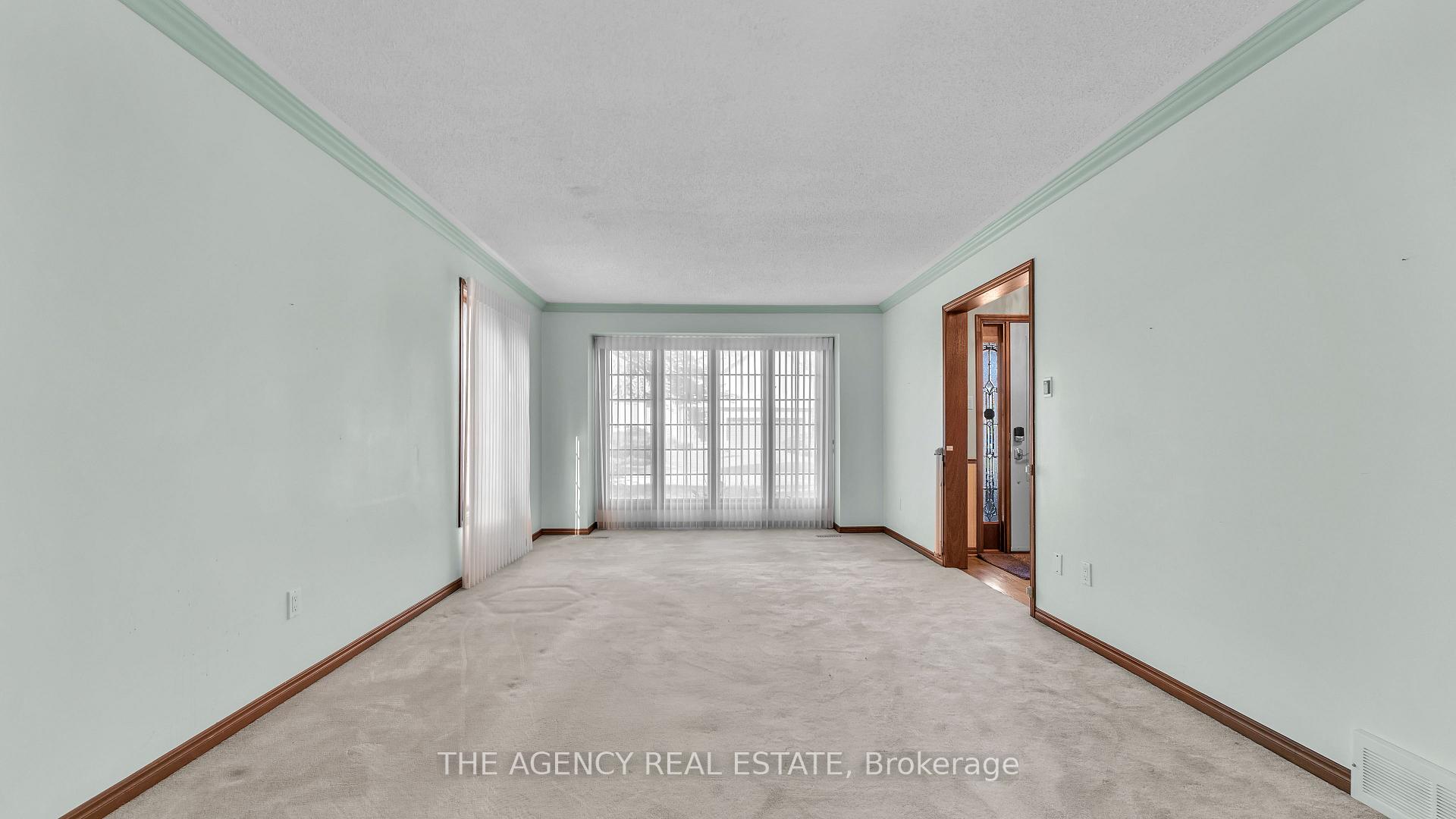 Photo 16 of 32 Glenview Crescent, London, North H — HOMEH