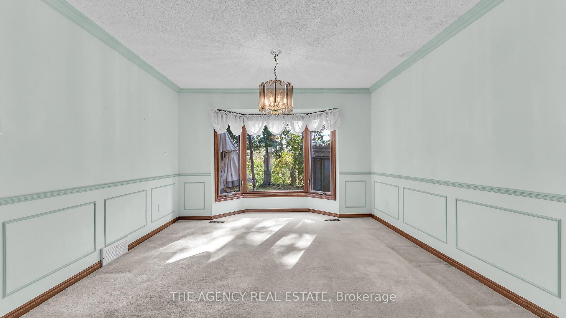Photo 18 of 32 Glenview Crescent, London, North H — HOMEH