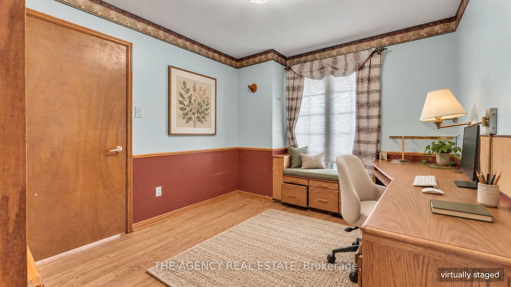 Photo 21 of 32 Glenview Crescent, London, North H — HOMEH