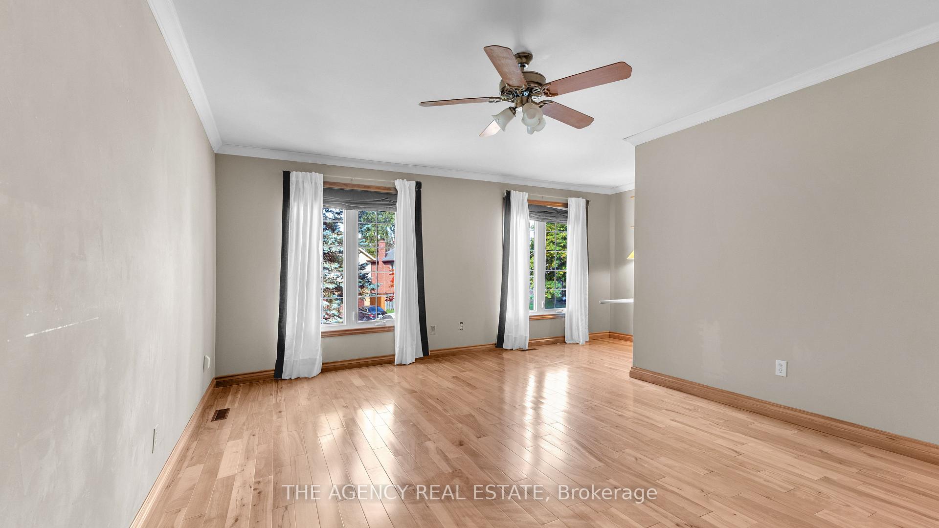 Photo 24 of 32 Glenview Crescent, London, North H — HOMEH
