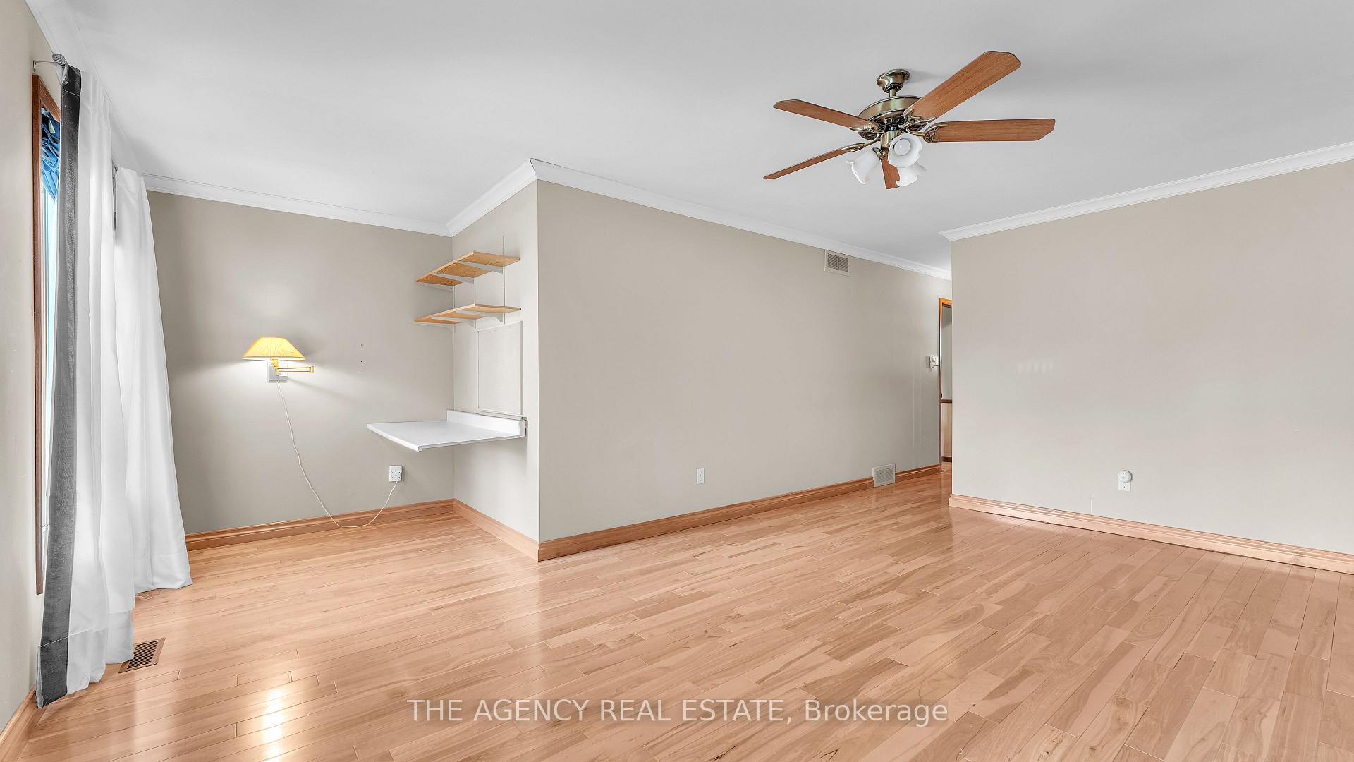 Photo 26 of 32 Glenview Crescent, London, North H — HOMEH