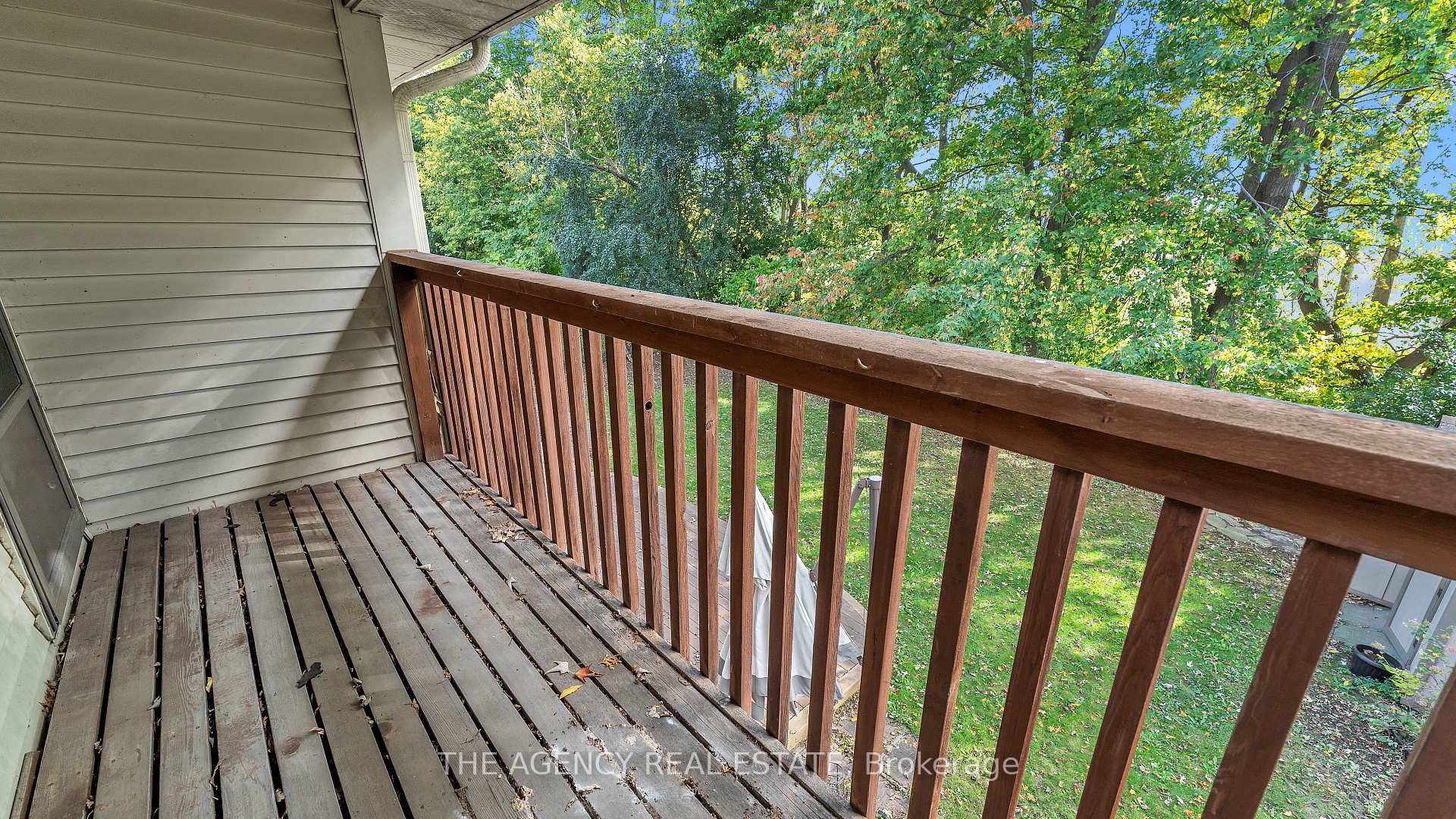 Photo 30 of 32 Glenview Crescent, London, North H — HOMEH