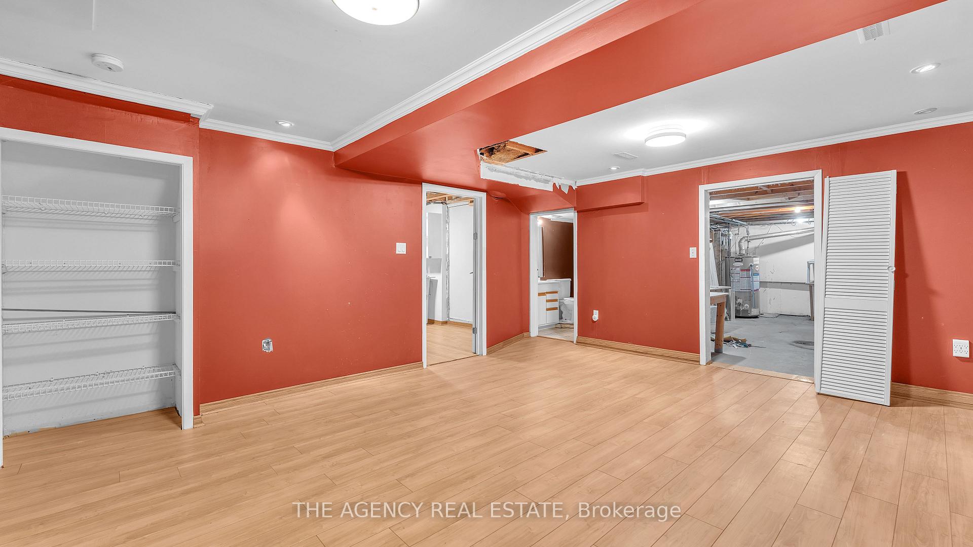 Photo 41 of 32 Glenview Crescent, London, North H — HOMEH