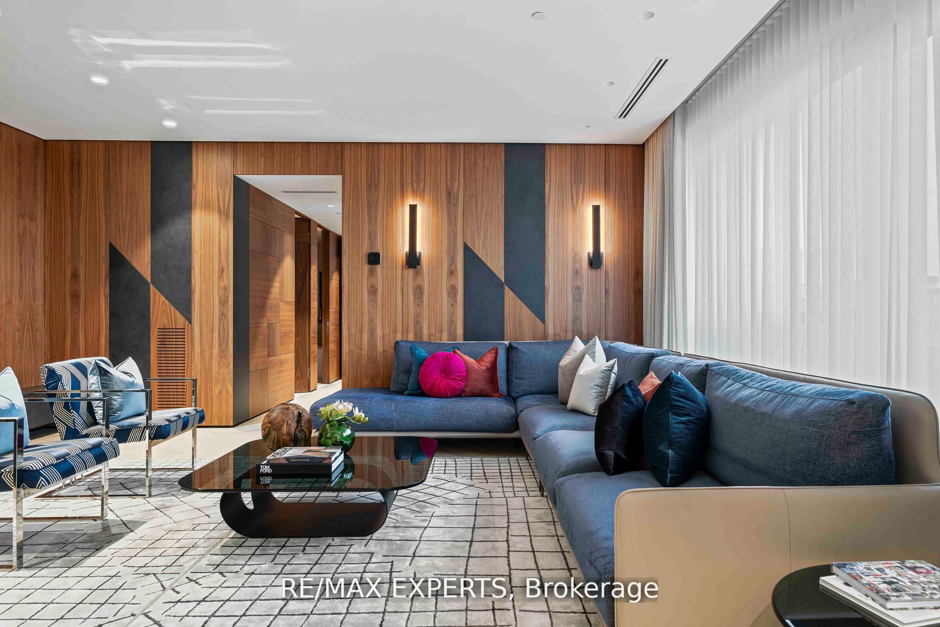 Photo 5 of Unit 702, 1700 Avenue Road, Toronto, Bedford Park-Nortown — HOMEH