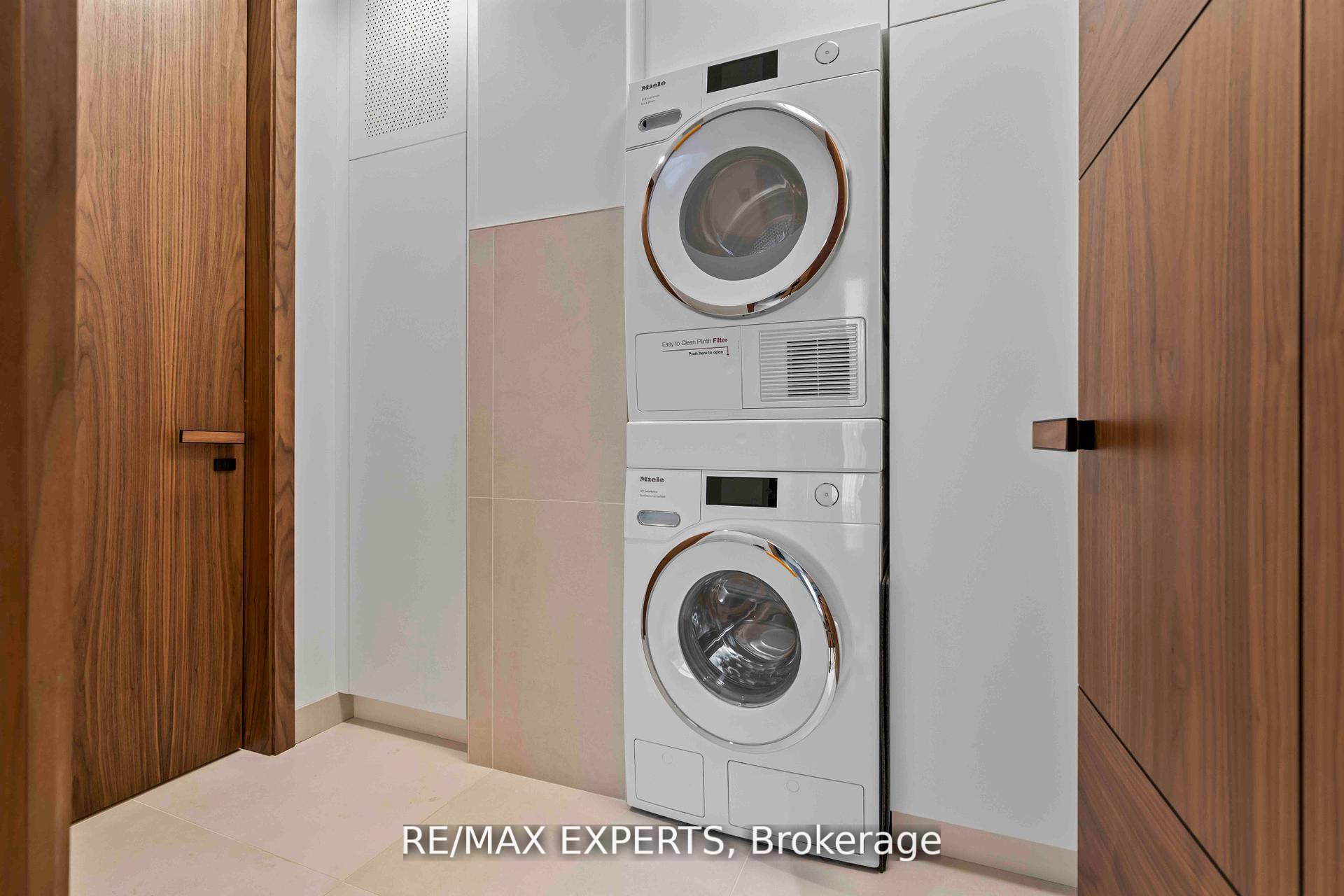 Photo 11 of Unit 702, 1700 Avenue Road, Toronto, Bedford Park-Nortown — HOMEH