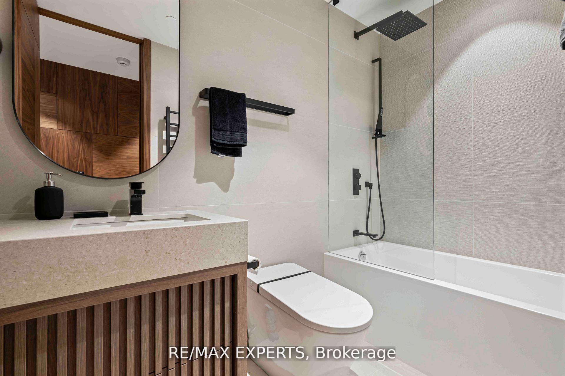 Photo 13 of Unit 702, 1700 Avenue Road, Toronto, Bedford Park-Nortown — HOMEH