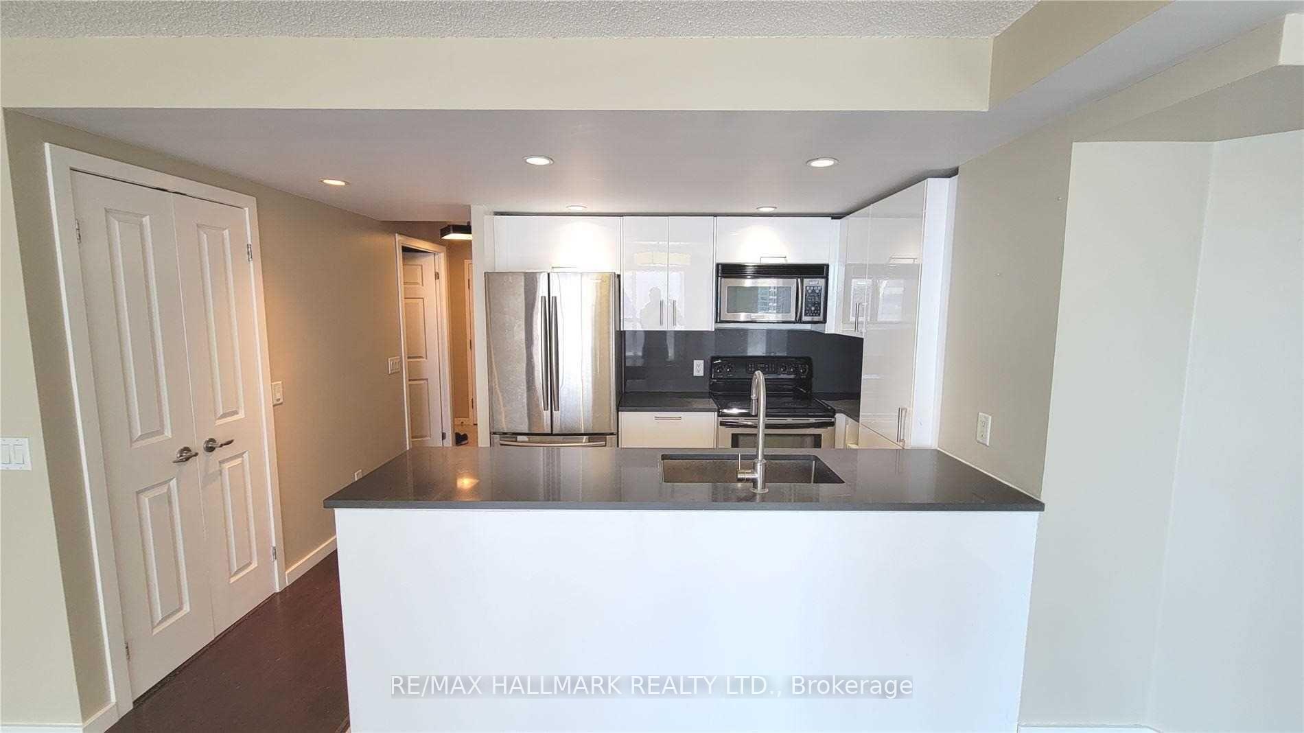 Photo 4 of Unit 1206, 8 York Street, Toronto, Waterfront Communities — HOMEH