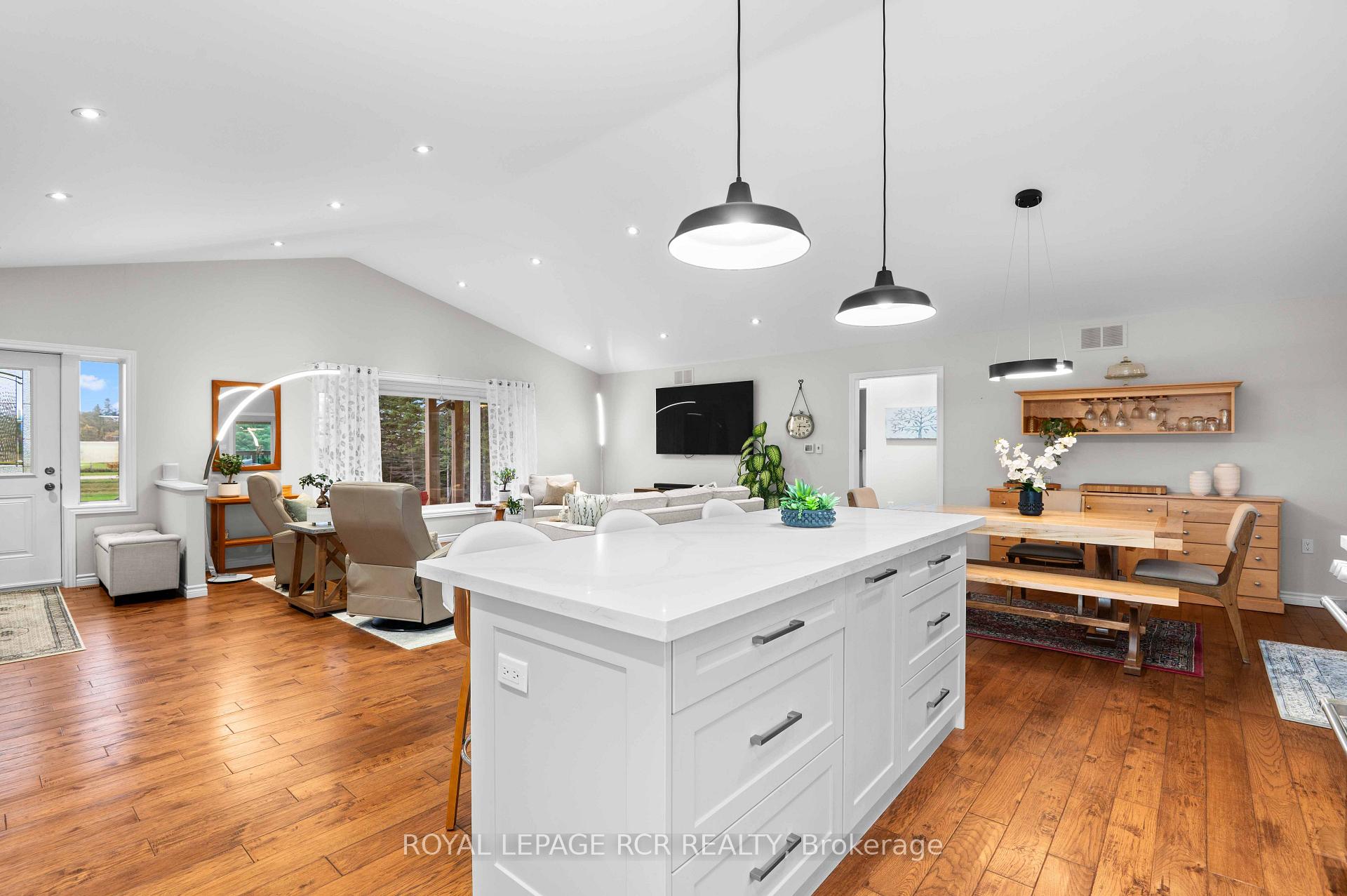 Photo 10 of 373413 6th Line, Amaranth, Rural Amaranth — HOMEH