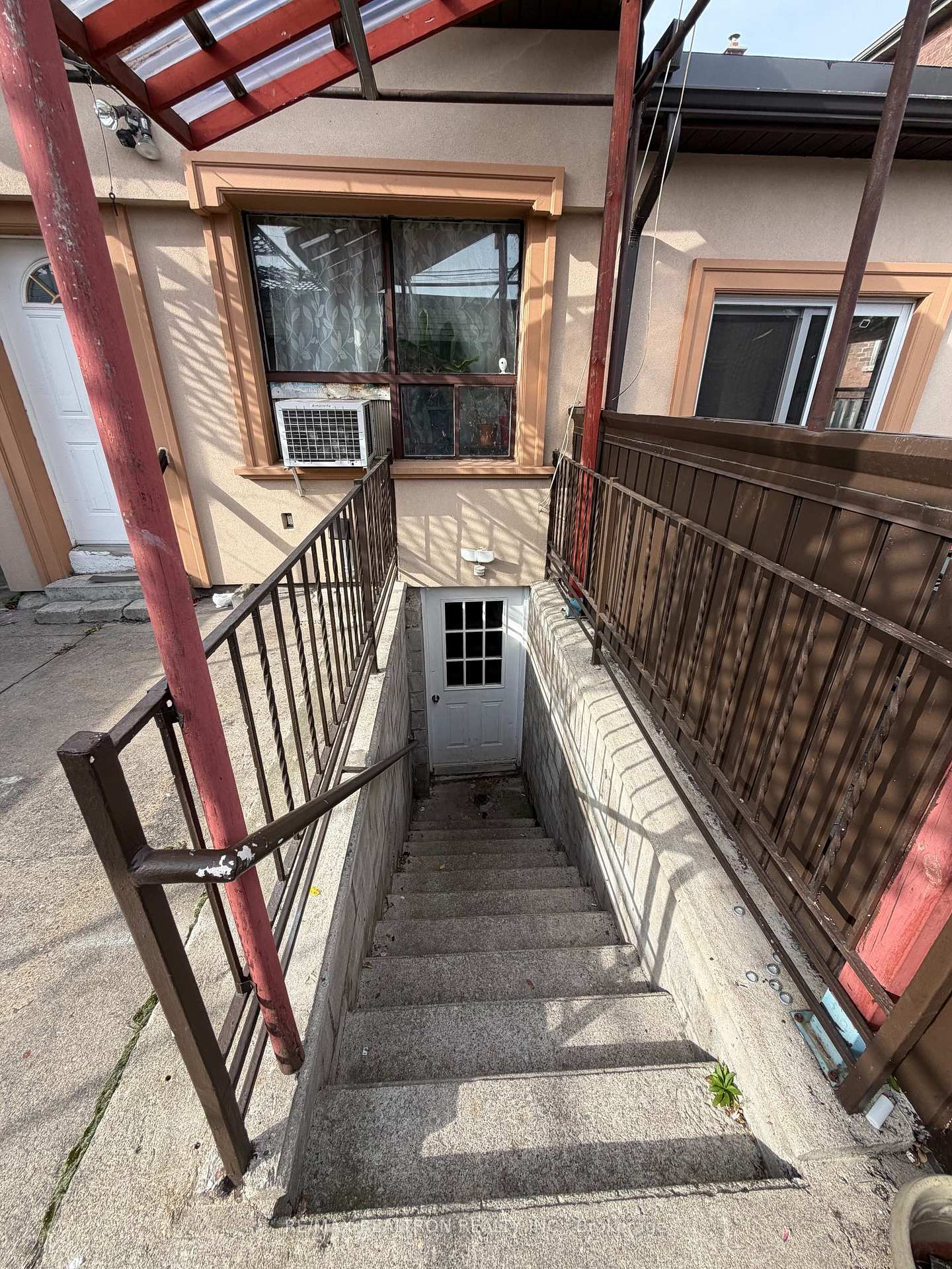 Photo 1 of Unit Basement Unit 2, 135 Emerson Avenue, Toronto, Dovercourt-Wallace Emerson-Junction — HOMEH