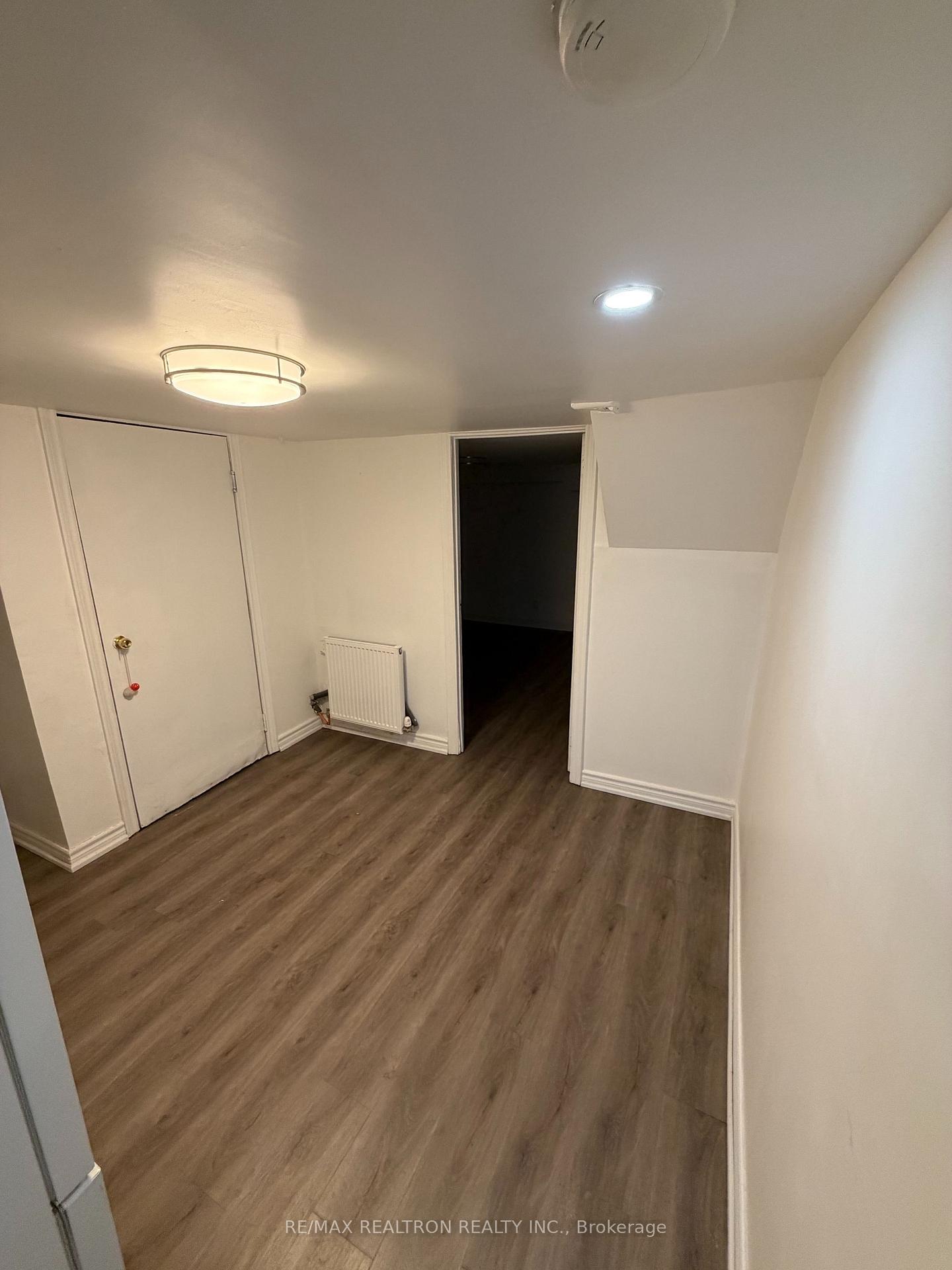 Photo 5 of Unit Basement Unit 2, 135 Emerson Avenue, Toronto, Dovercourt-Wallace Emerson-Junction — HOMEH