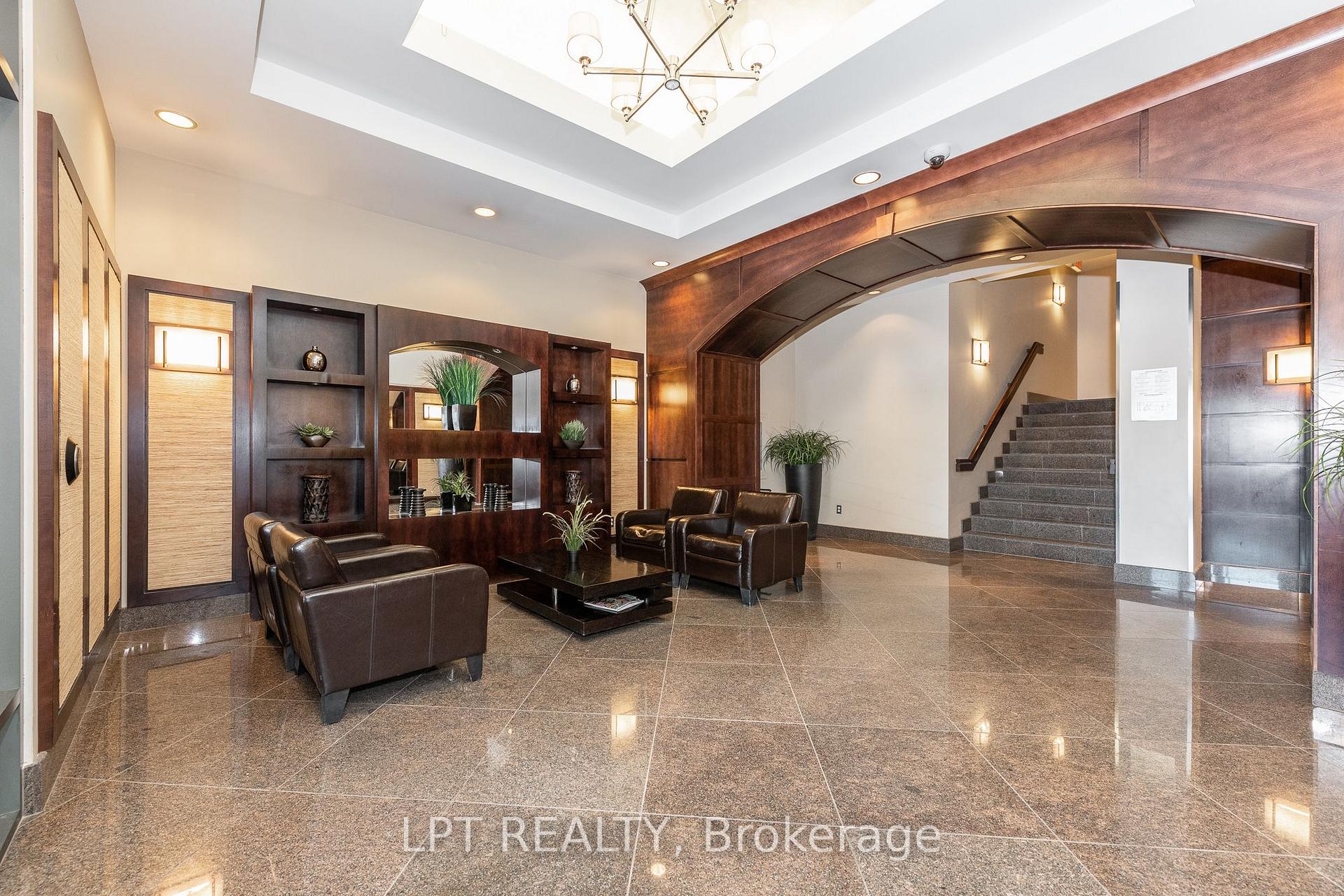 Photo 3 of Unit 305, 200 Besserer Street, Ottawa, Sandy Hill — HOMEH