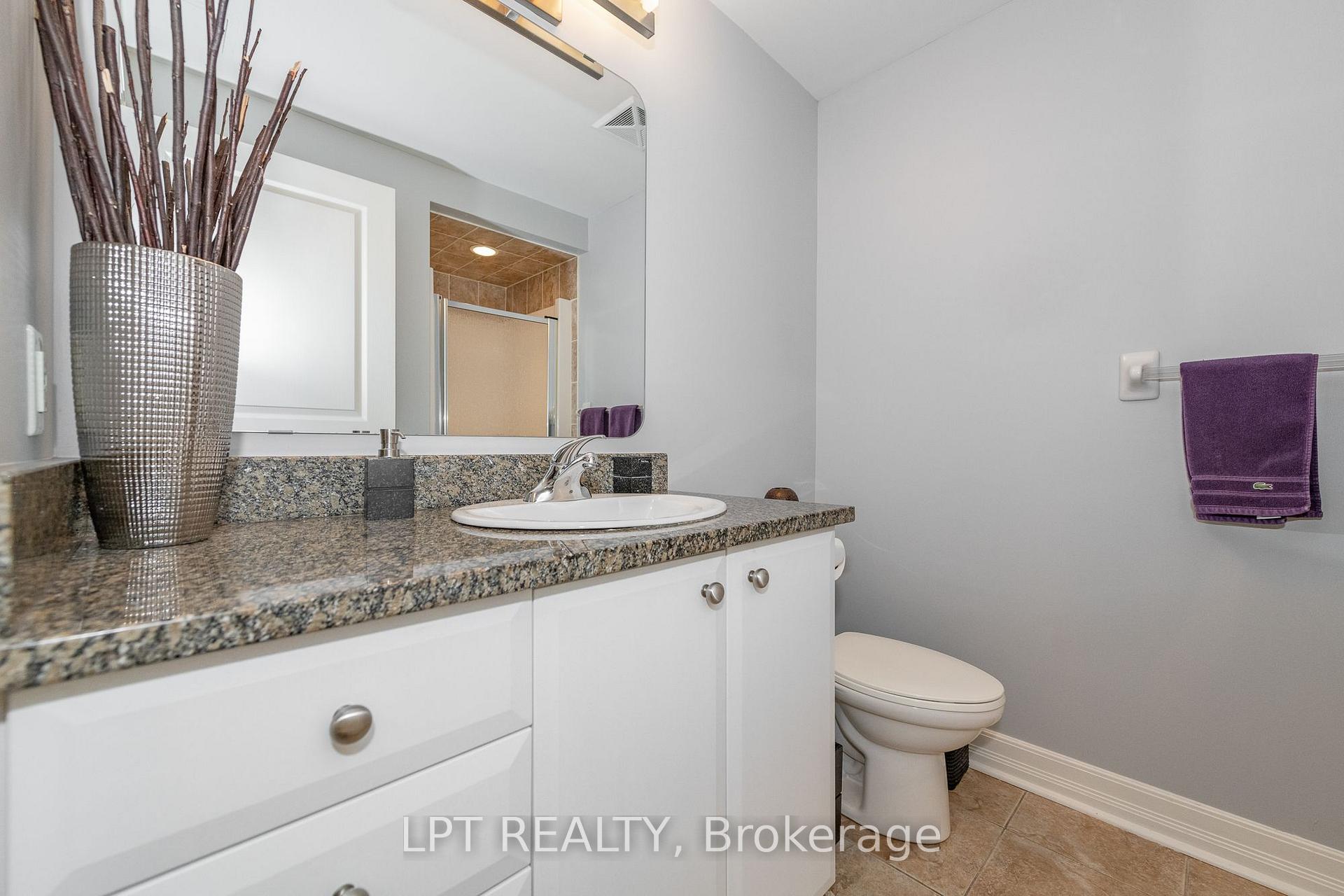 Photo 8 of Unit 305, 200 Besserer Street, Ottawa, Sandy Hill — HOMEH