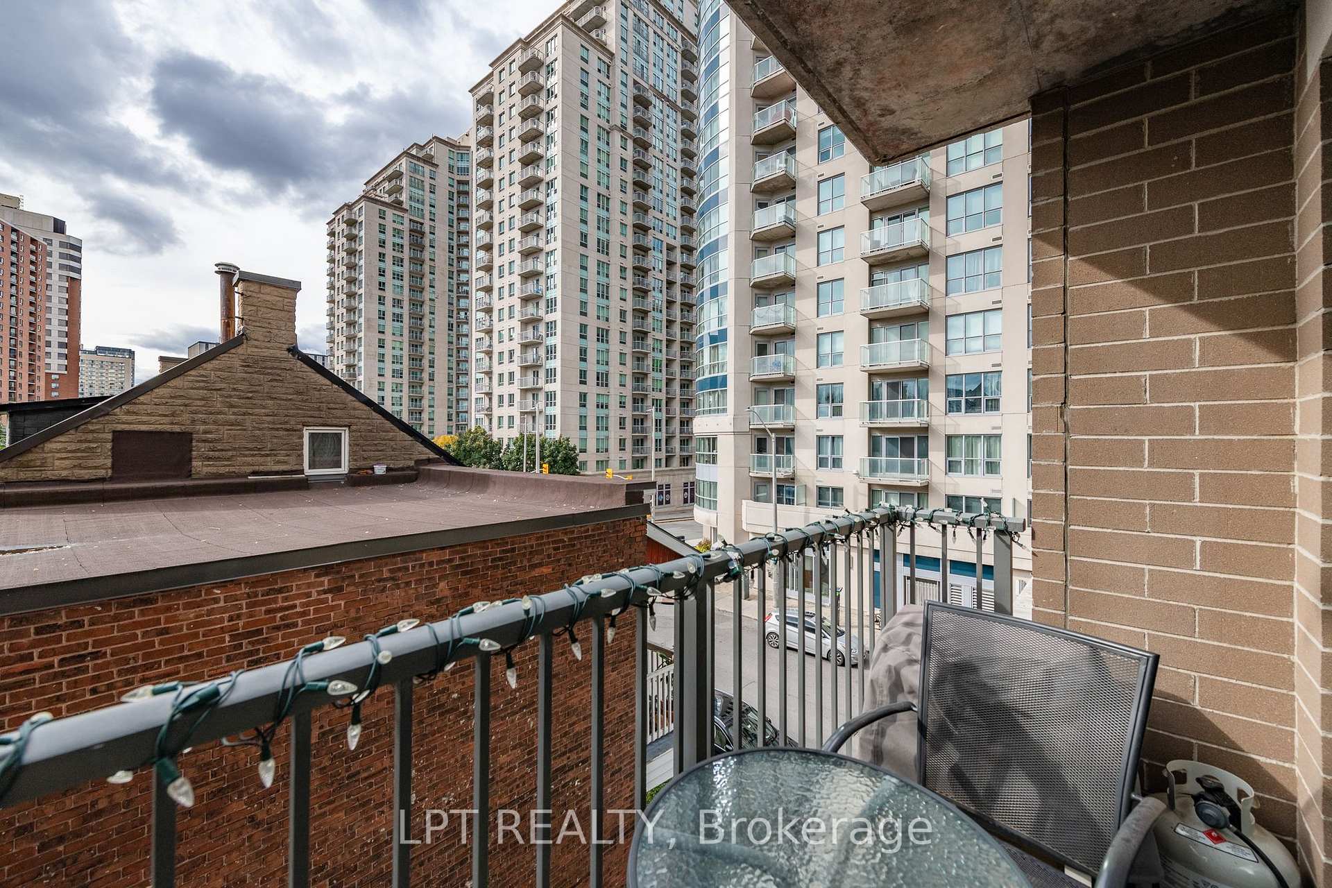 Photo 28 of Unit 305, 200 Besserer Street, Ottawa, Sandy Hill — HOMEH