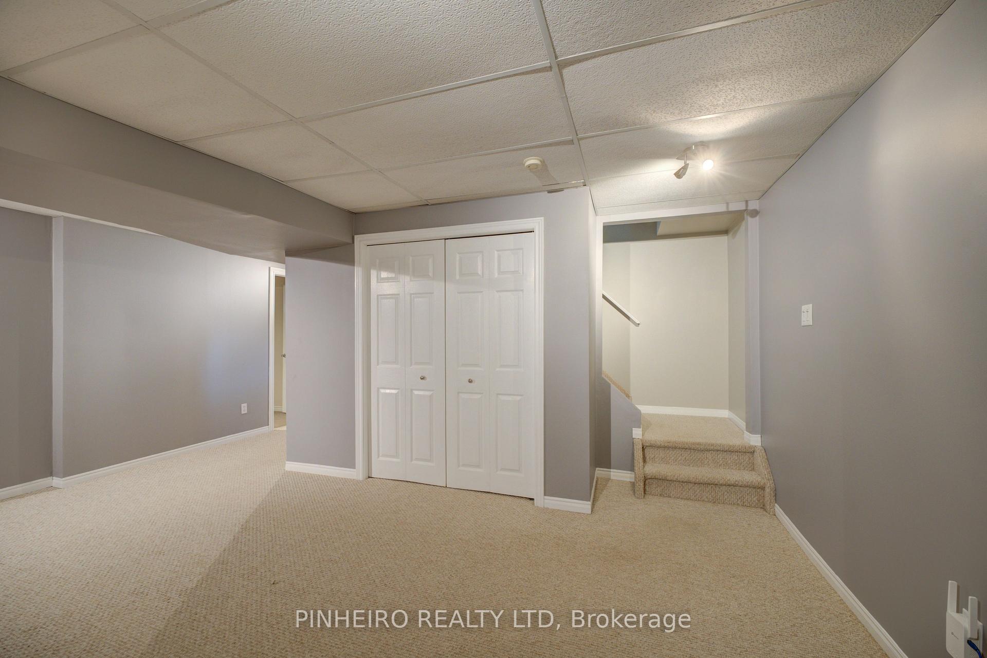 Photo 24 of 42 Hickory Boulevard W, Strathroy-Caradoc, SE — HOMEH