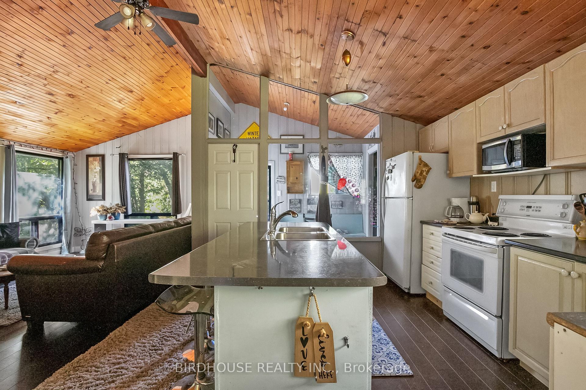 Photo 9 of 15 Cedar Nook Road, Kawartha Lakes, Laxton/Digby/Longford — HOMEH