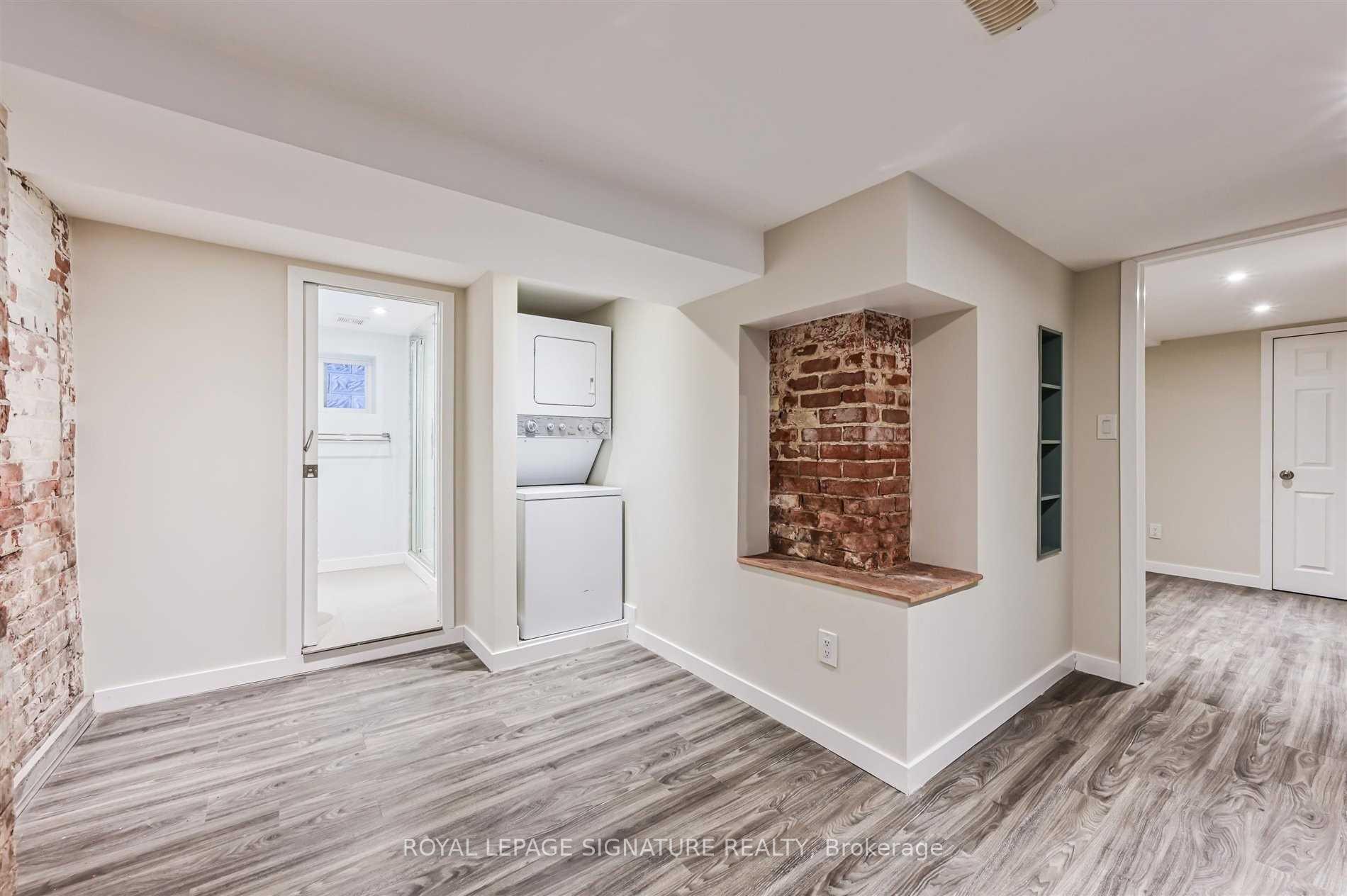 Photo 10 of Unit Lower, 147 Gloucester Grove, Toronto, Oakwood Village — HOMEH