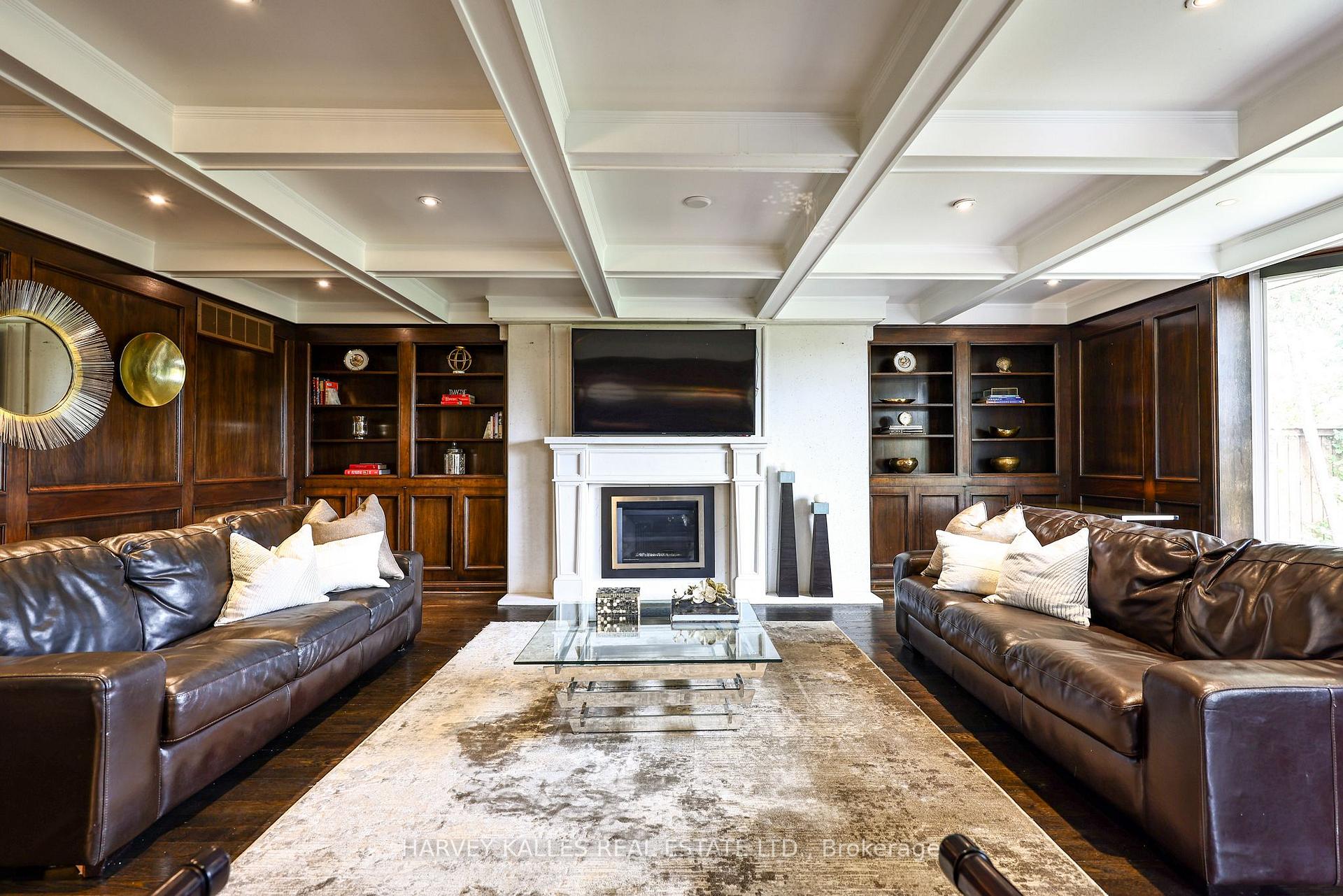 Photo 19 of 6 Penwood Crescent, North York, Banbury-Don Mills — HOMEH