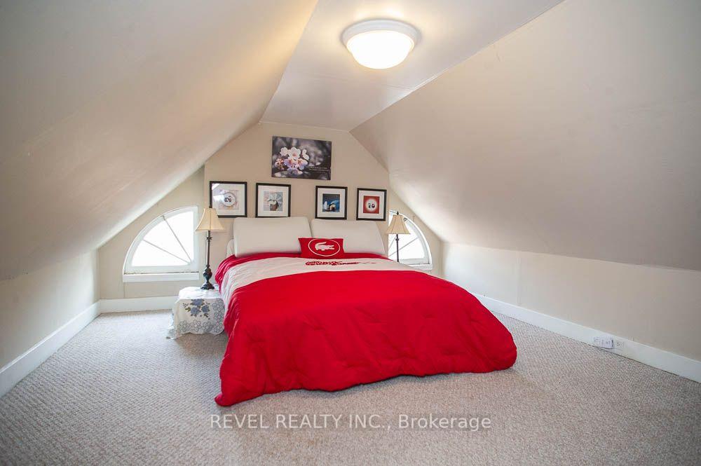 Photo 31 of 116 Dufferin Avenue, Brantford, North Ward — HOMEH