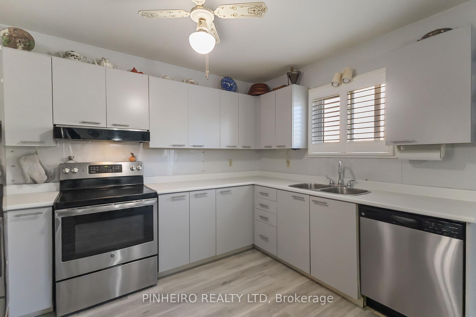 Photo 23 of Unit 72, 141 Condor Court, London, East P — HOMEH