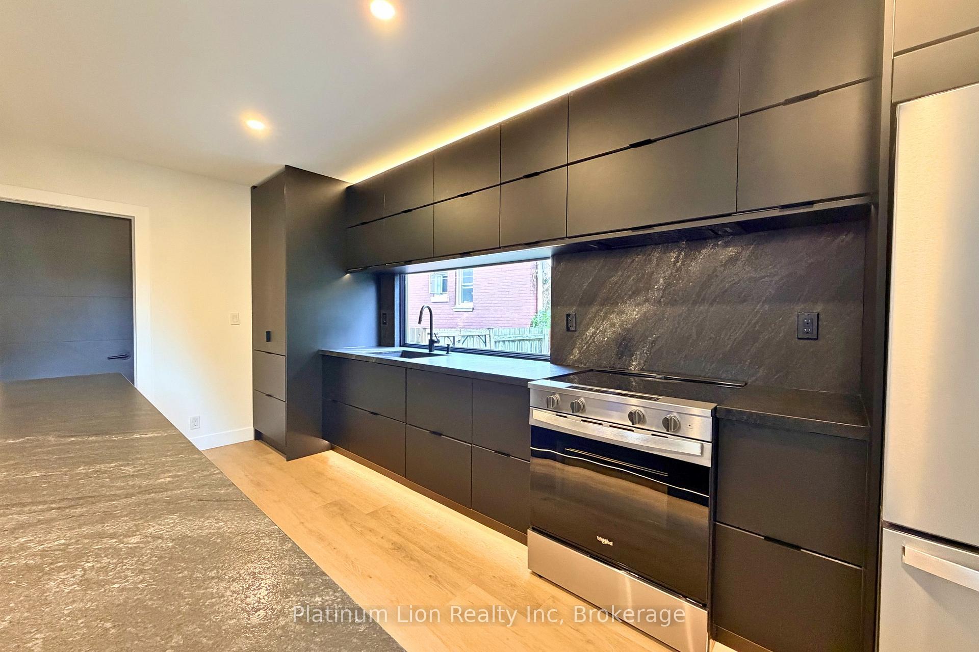 Photo 2 of 42 1/2 Strathcona Avenue, Brantford, Eagle Place West — HOMEH