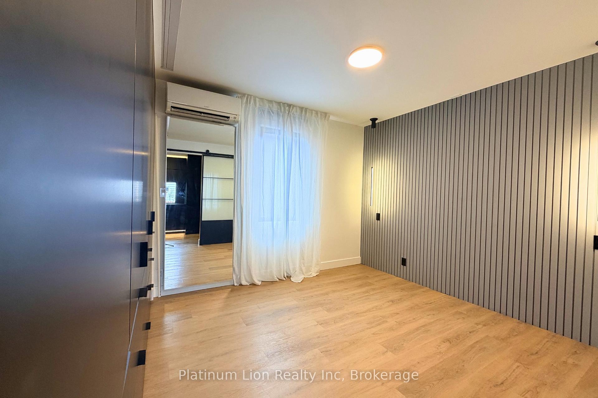 Photo 14 of 42 1/2 Strathcona Avenue, Brantford, Eagle Place West — HOMEH