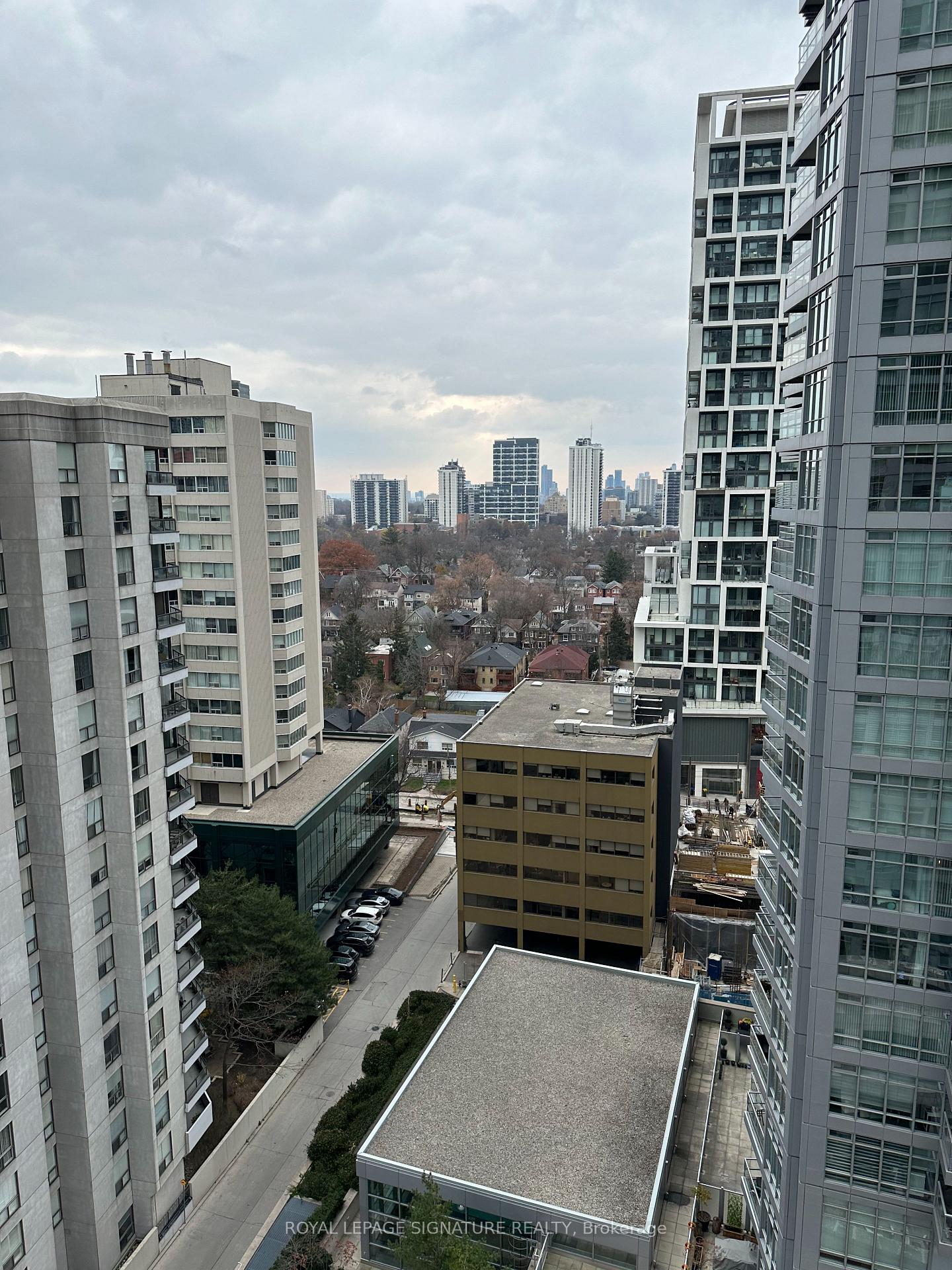 Photo 6 of Unit 1704, 2191 Yonge Street, Toronto, Mount Pleasant West — HOMEH