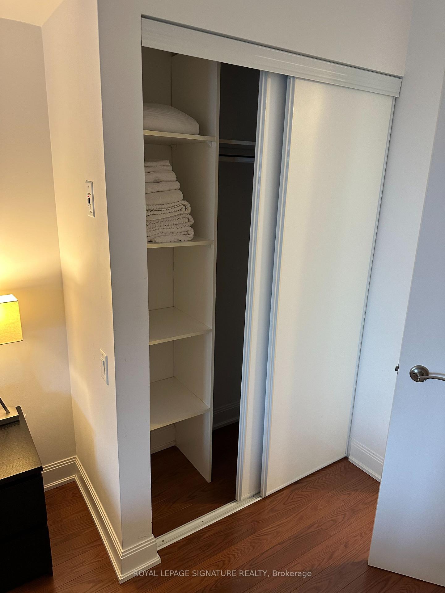 Photo 15 of Unit 1704, 2191 Yonge Street, Toronto, Mount Pleasant West — HOMEH