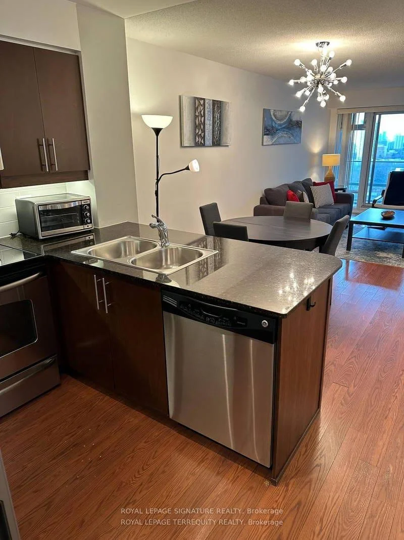 Photo of Unit 1704, 2191 Yonge Street