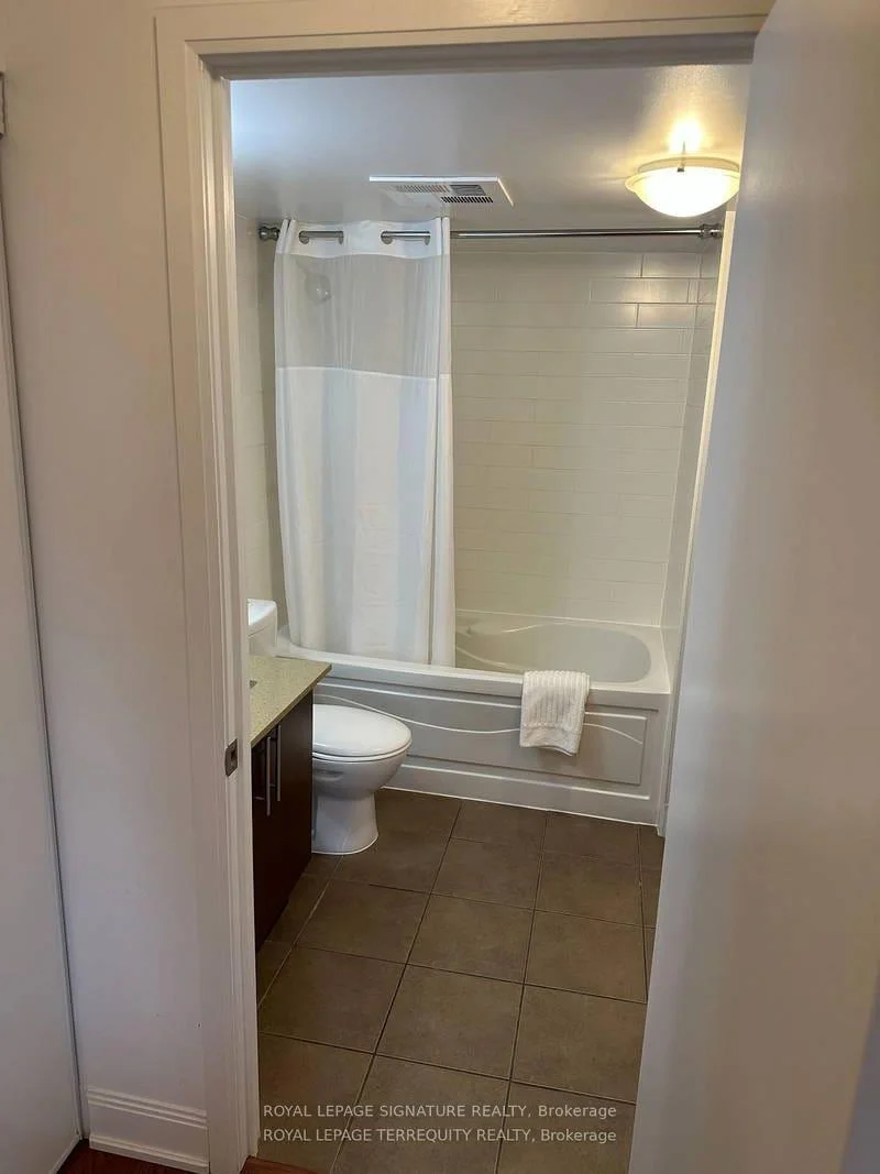 Photo 19 of Unit 1704, 2191 Yonge Street, Toronto, Mount Pleasant West — HOMEH