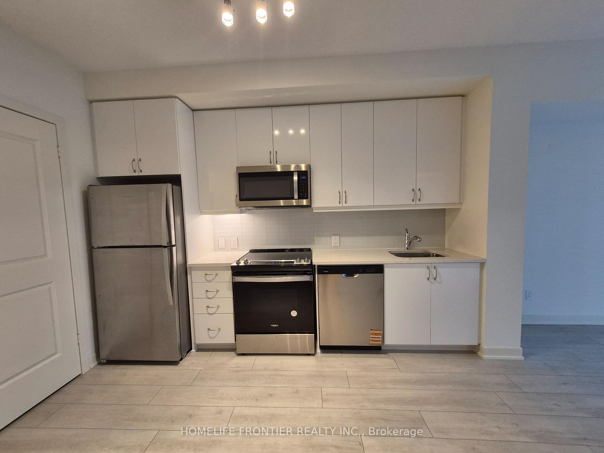 Photo 4 of Unit 1915, 4955 Yonge Street, North York, Willowdale East — HOMEH