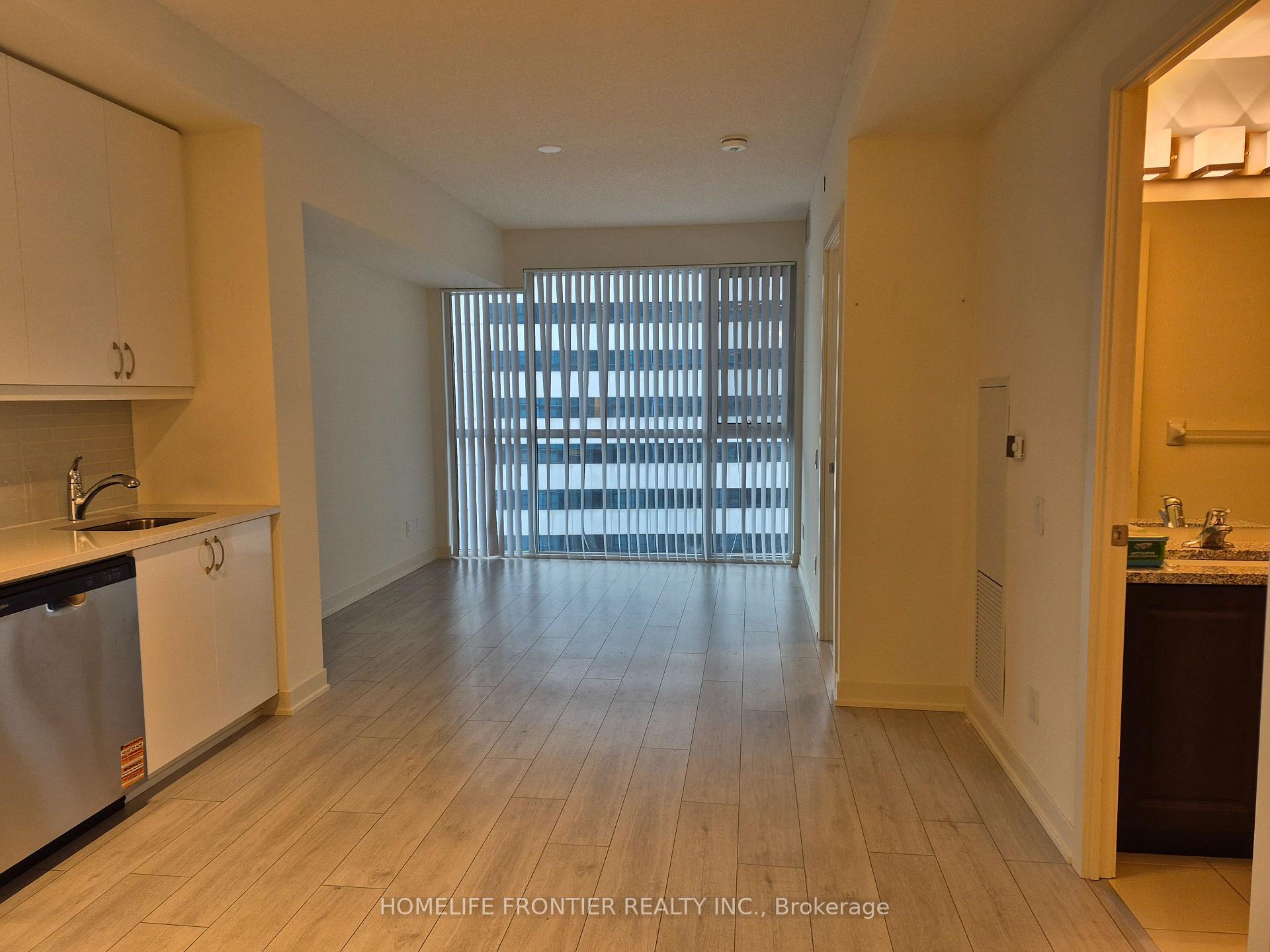 Photo 7 of Unit 1915, 4955 Yonge Street, North York, Willowdale East — HOMEH