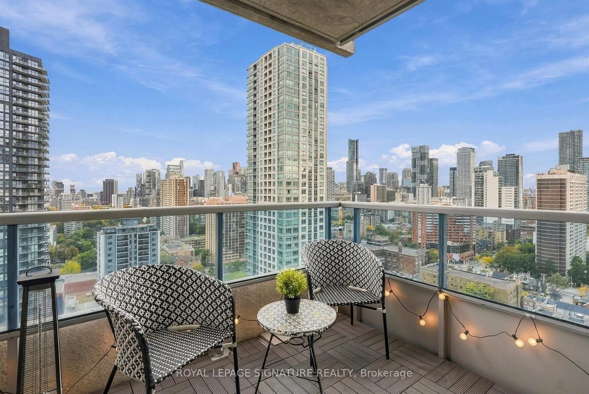 Photo 22 of Unit 2009, 500 Sherbourne Street, Toronto, North St. James Town — HOMEH