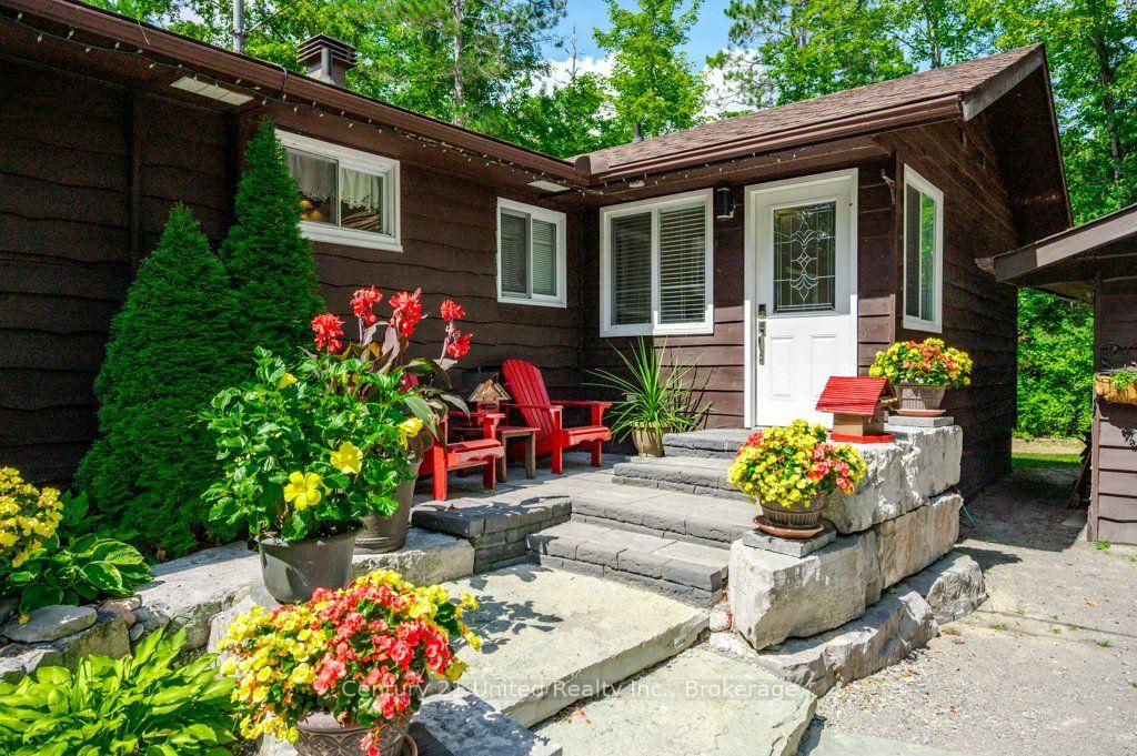 Photo 8 of 41 Hall Crescent, Trent Lakes — HOMEH
