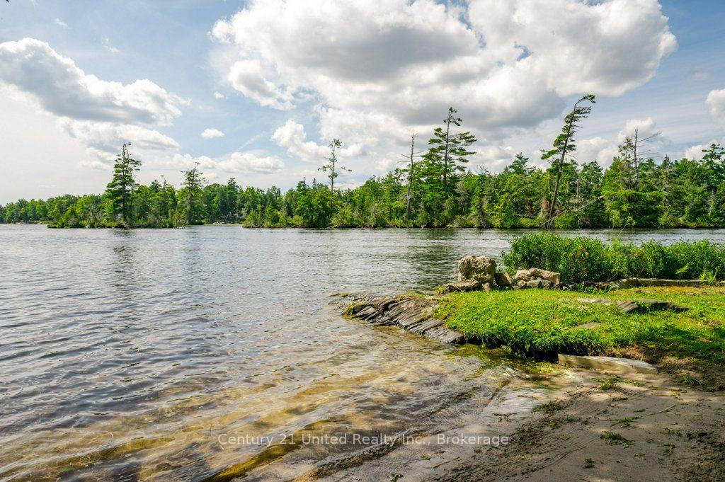 Photo 42 of 41 Hall Crescent, Trent Lakes — HOMEH
