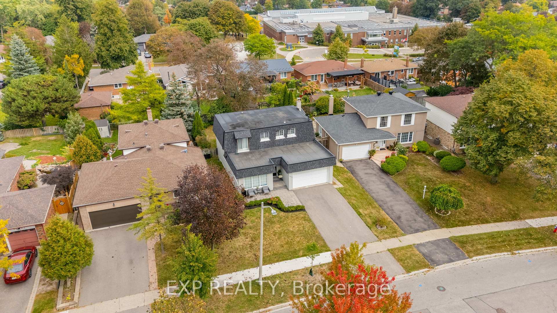 Photo 2 of 1317 Tredmore Drive, Mississauga, Clarkson — HOMEH