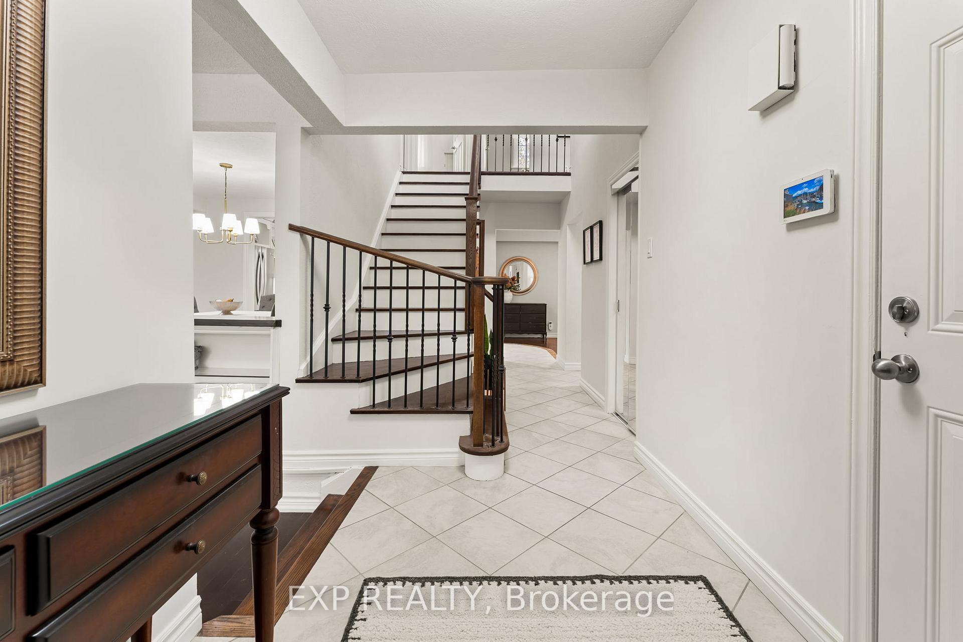 Photo 10 of 1317 Tredmore Drive, Mississauga, Clarkson — HOMEH